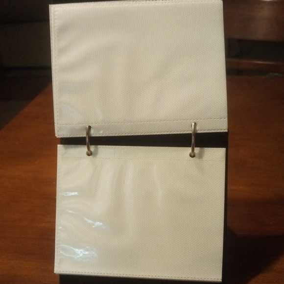 🆕Standing 📸 Photo Book holds 40 Photos 🆕 - Picture 3 of 3